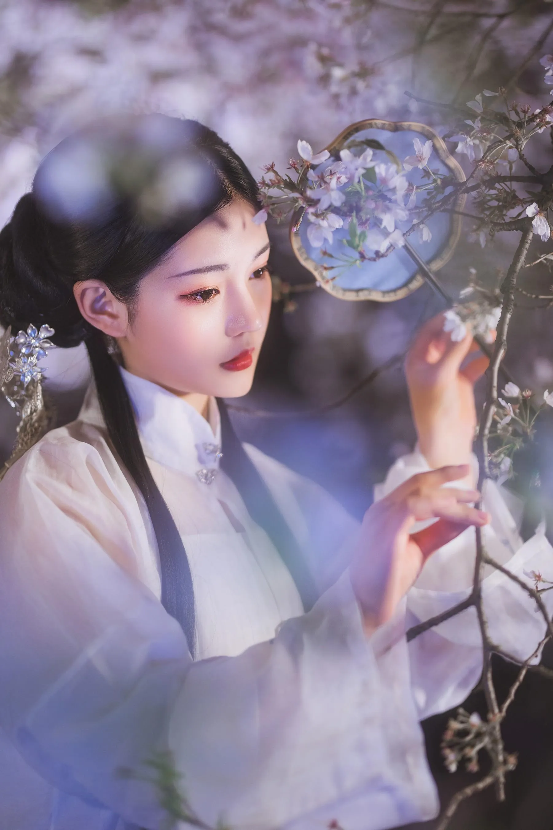 [艺图语] 2022.05.11 梦遣看花人 吴莹琨琨 [22P]插图8